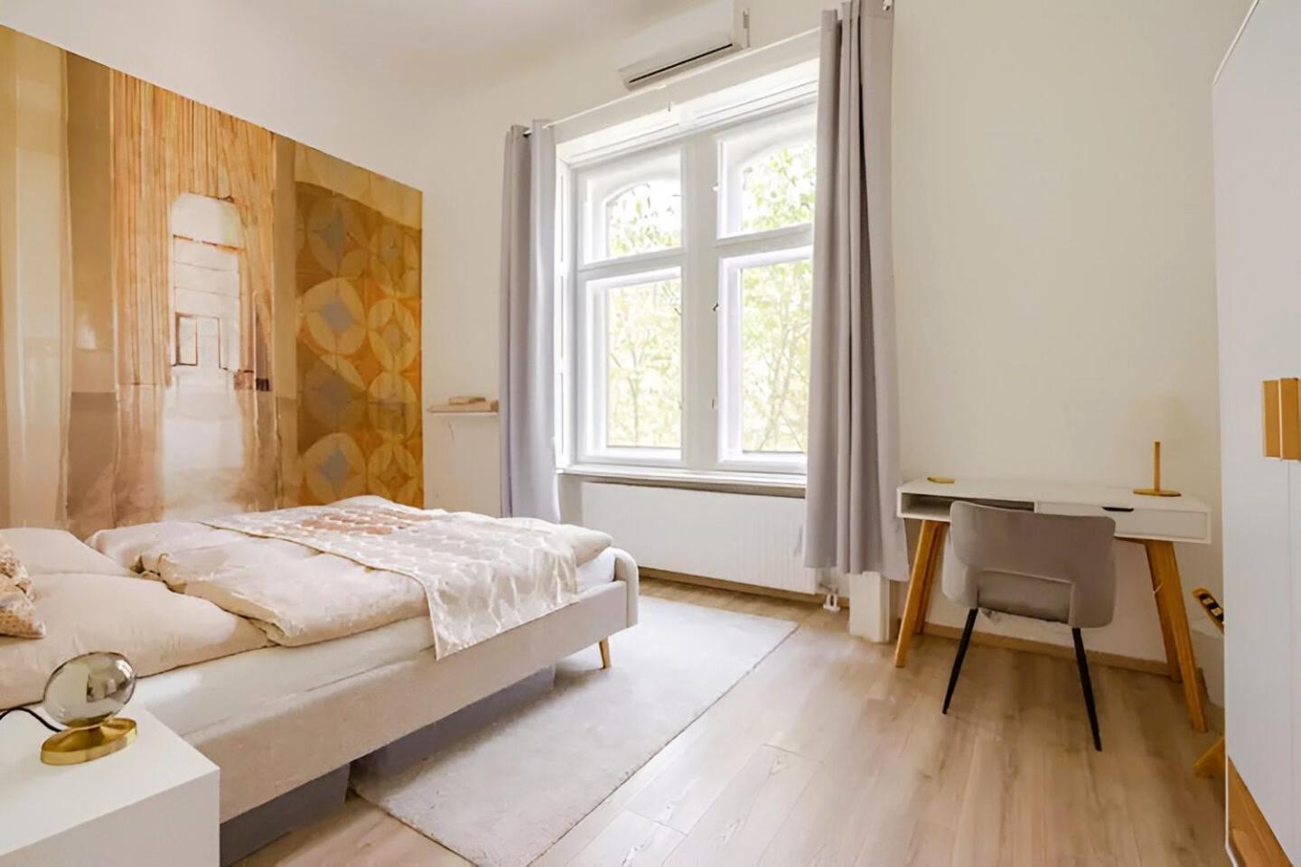 Brody Art Boutique Apartment